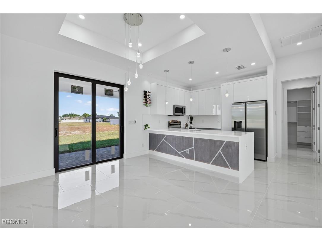 2325 NW 25th Lane Cape Coral FL 33993 2025021536 image7