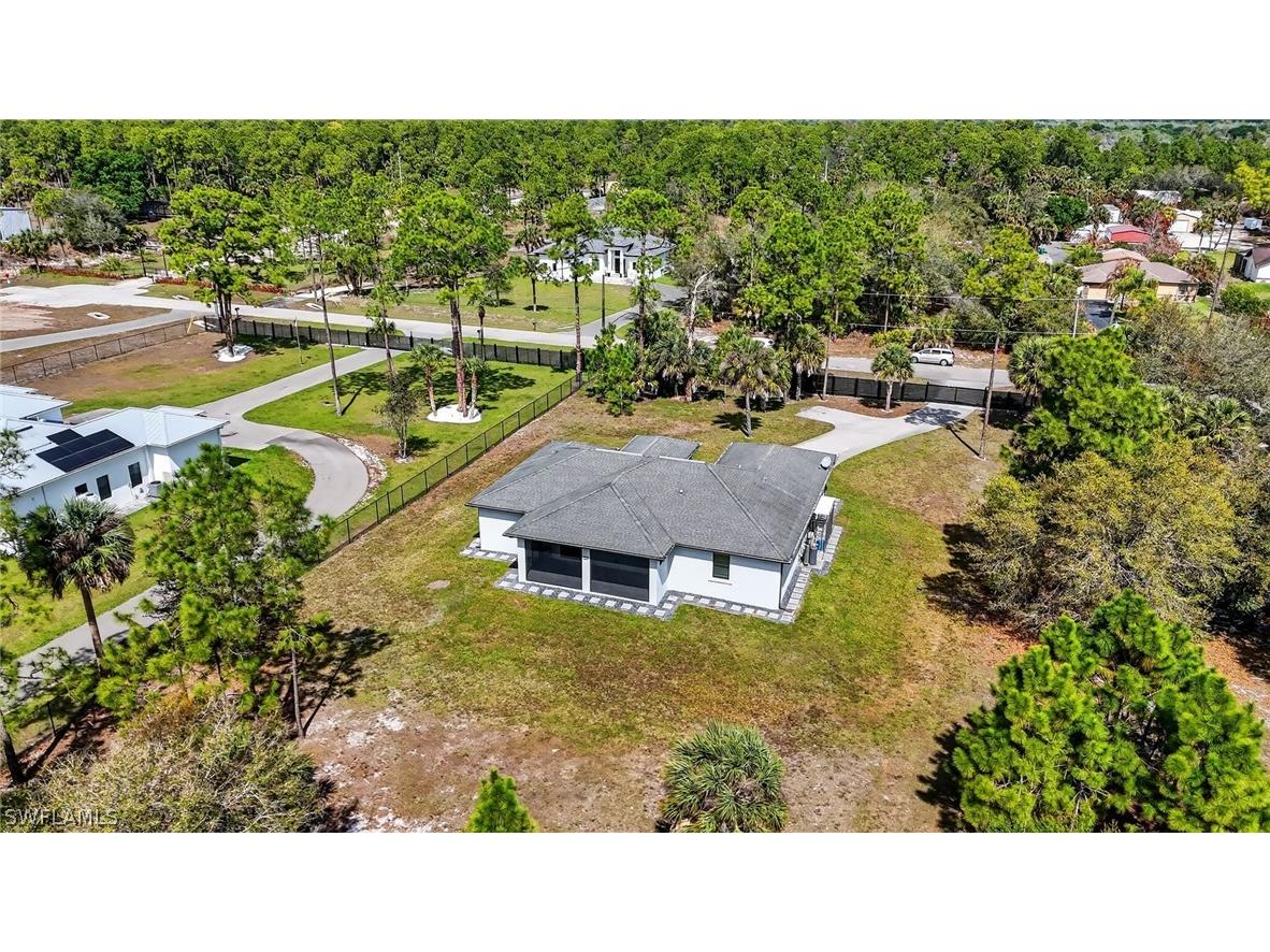 2326 6th Avenue SE Naples FL 34117 226007943 image10