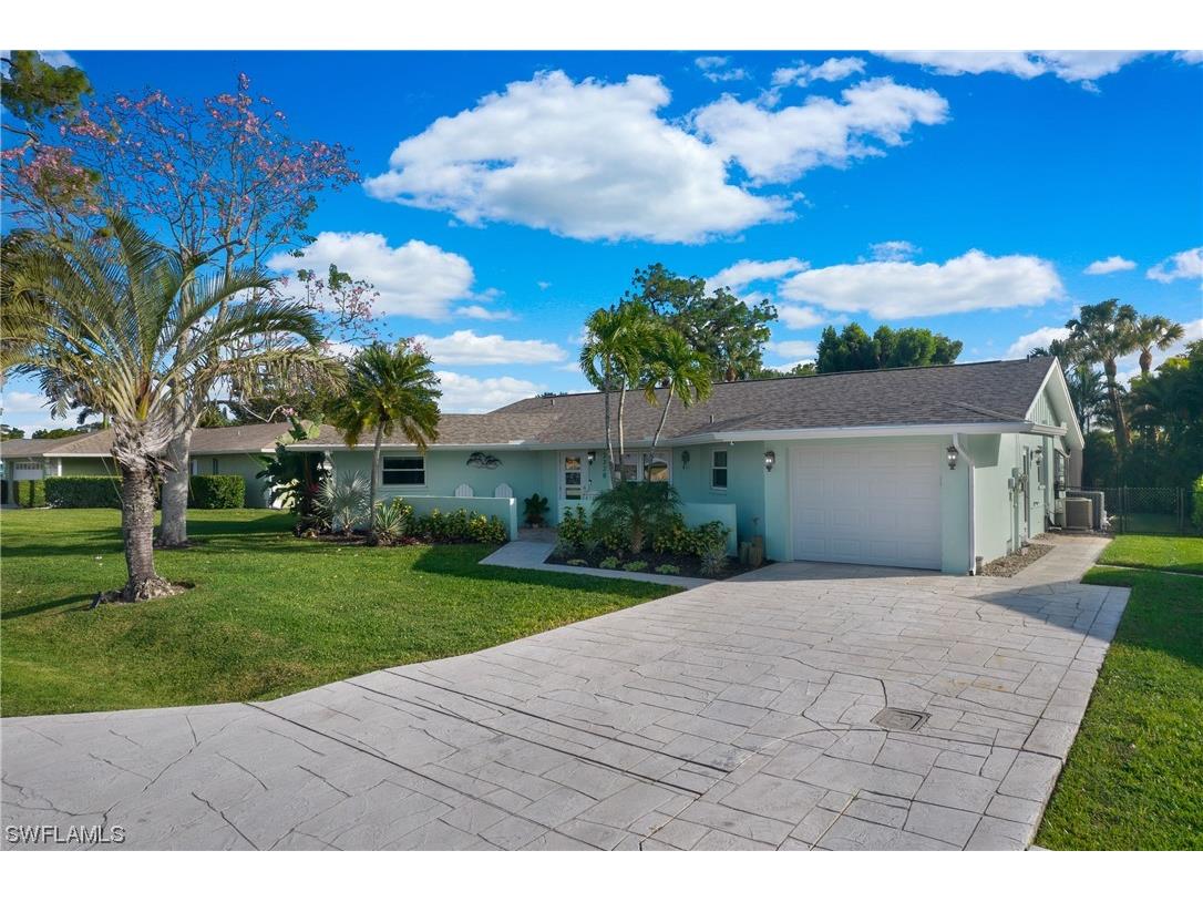 2328 Clipper Way Naples FL 34104 223082769 image1