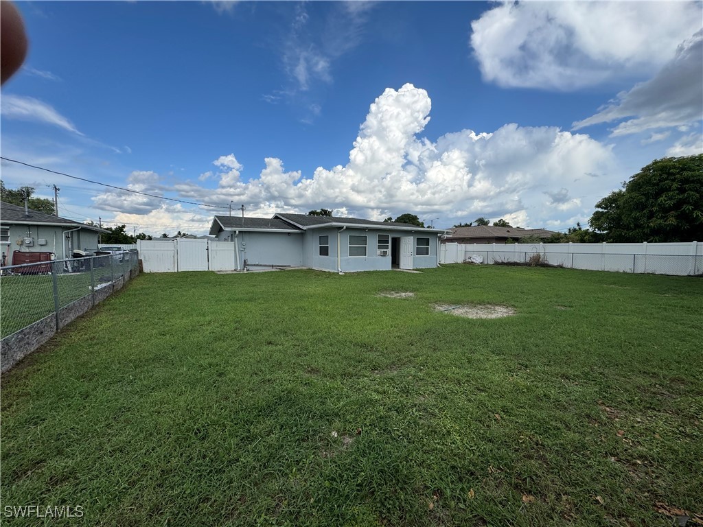 2328 Country Club Boulevard Cape Coral FL 33990 225058936 image4