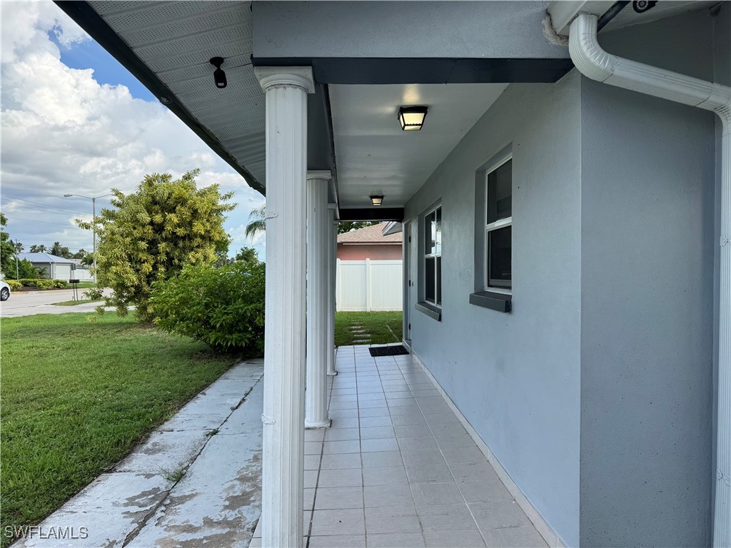 2328 Country Club Boulevard Cape Coral FL 33990 225058936 image5