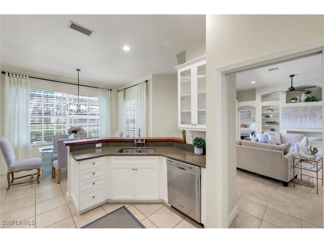 2328 Island Cove Circle Naples FL 34109 226005315 image12