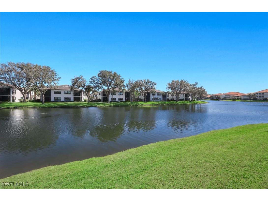 2328 Island Cove Circle Naples FL 34109 226005315 image4