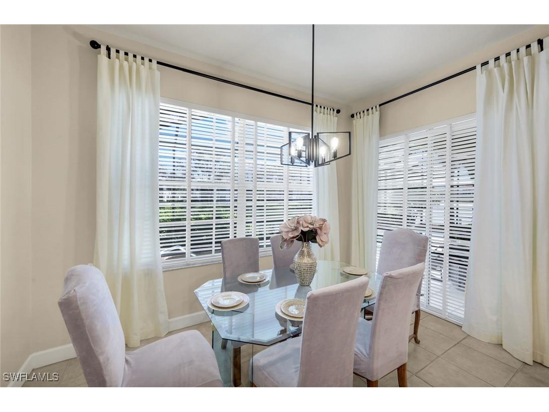 2328 Island Cove Circle Naples FL 34109 226005315 image8