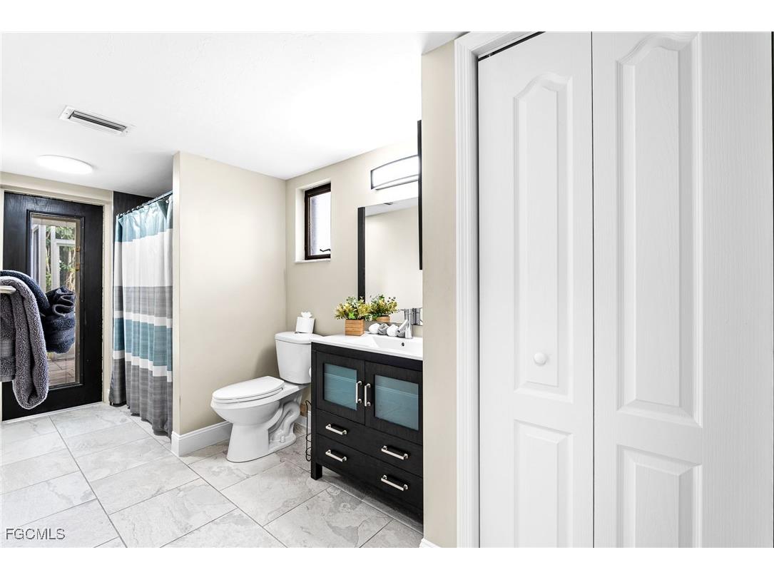 2328 SE 27th Street Cape Coral FL 33904 2025010047 image12