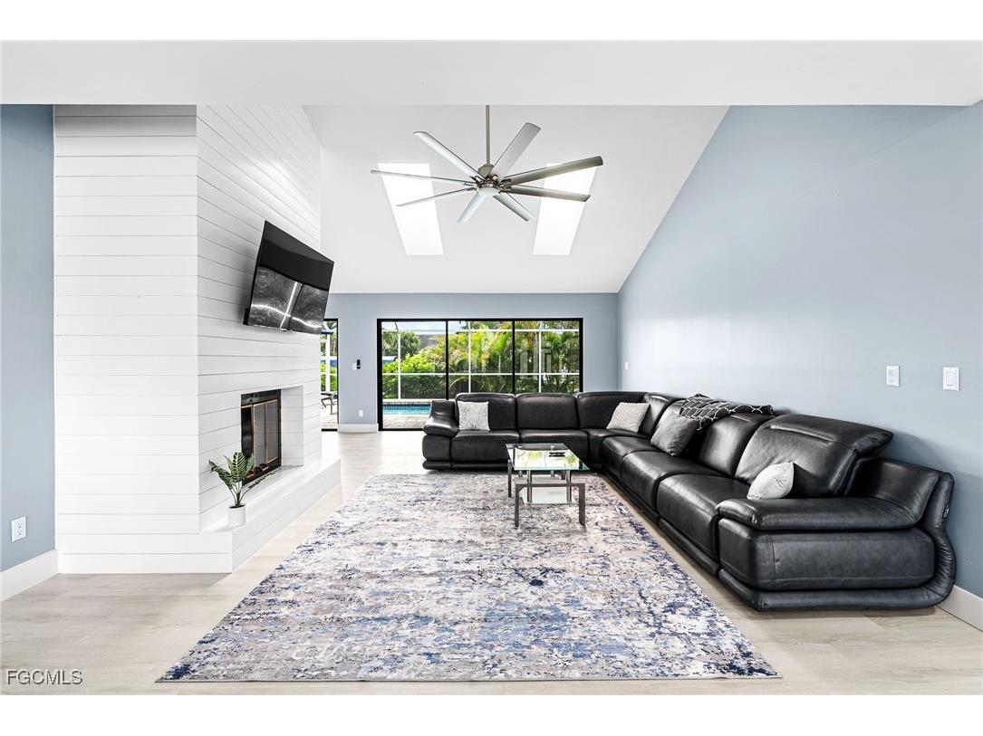 2328 SE 27th Street Cape Coral FL 33904 2025010047 image22