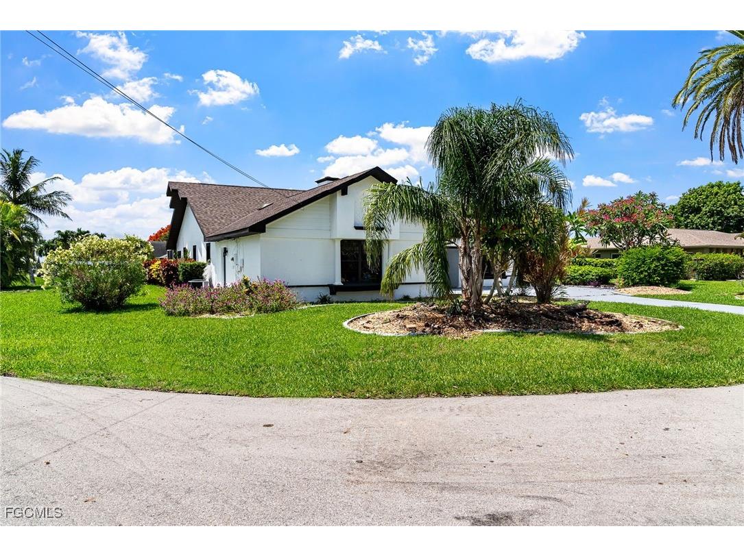 2328 SE 27th Street Cape Coral FL 33904 2025010047 image32