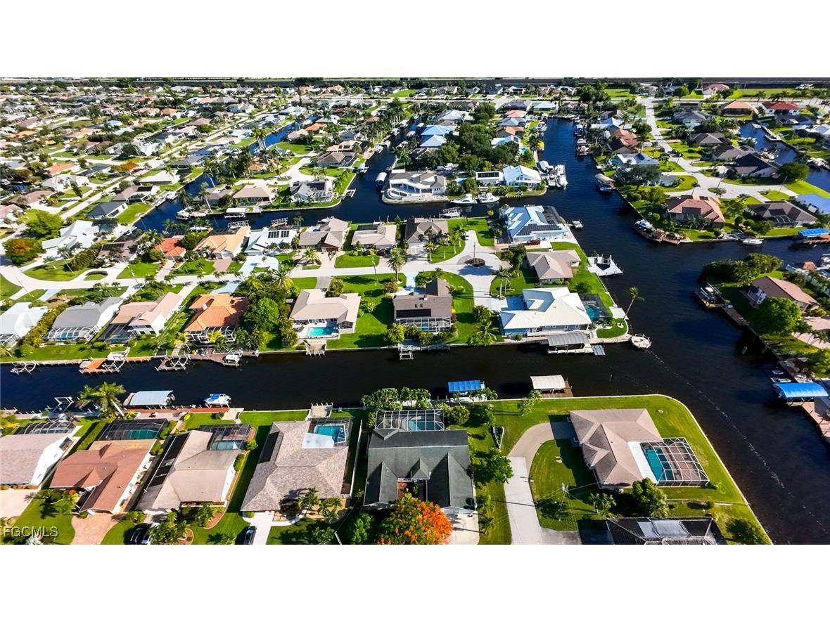 2328 SE 27th Street Cape Coral FL 33904 2025010047 image41