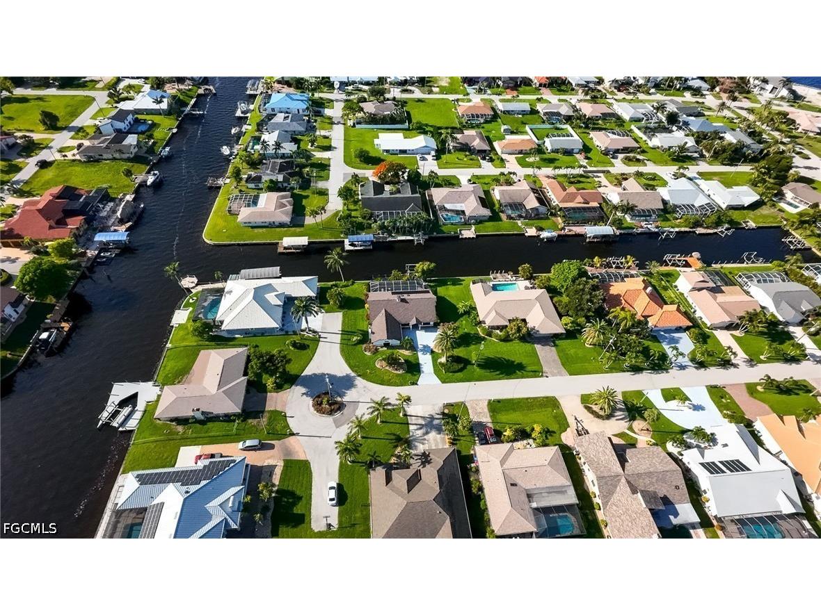 2328 SE 27th Street Cape Coral FL 33904 2026029060 image37