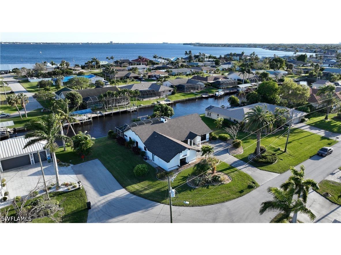 2328 SE 27th Street Cape Coral FL 33904 226017766 image1
