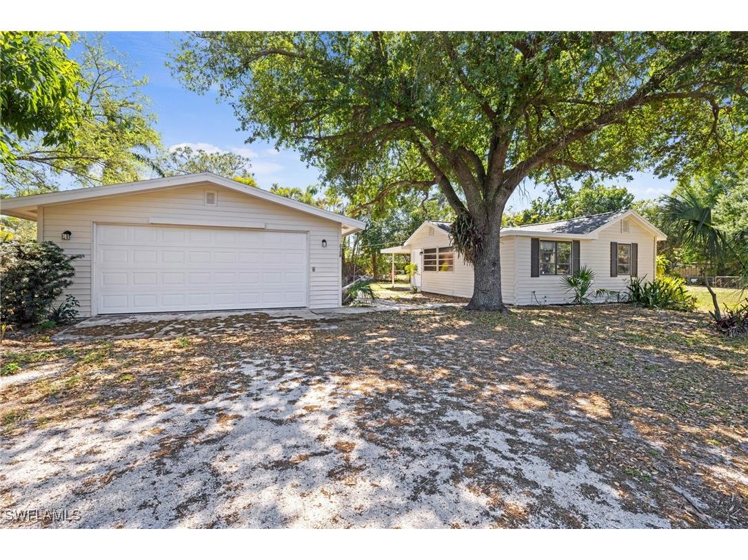 2328 Unity Avenue Fort Myers FL 33901 225029155 image1