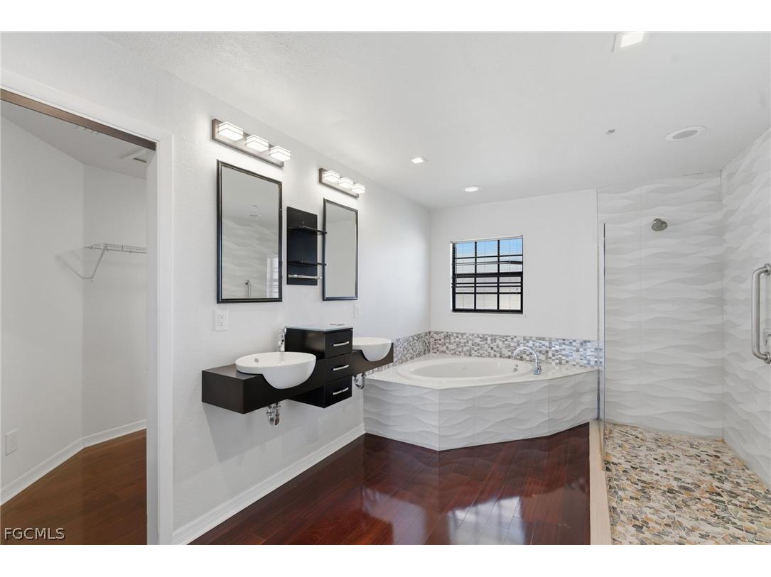 2329 SW 32nd Street Cape Coral FL 33914 2026013711 image13