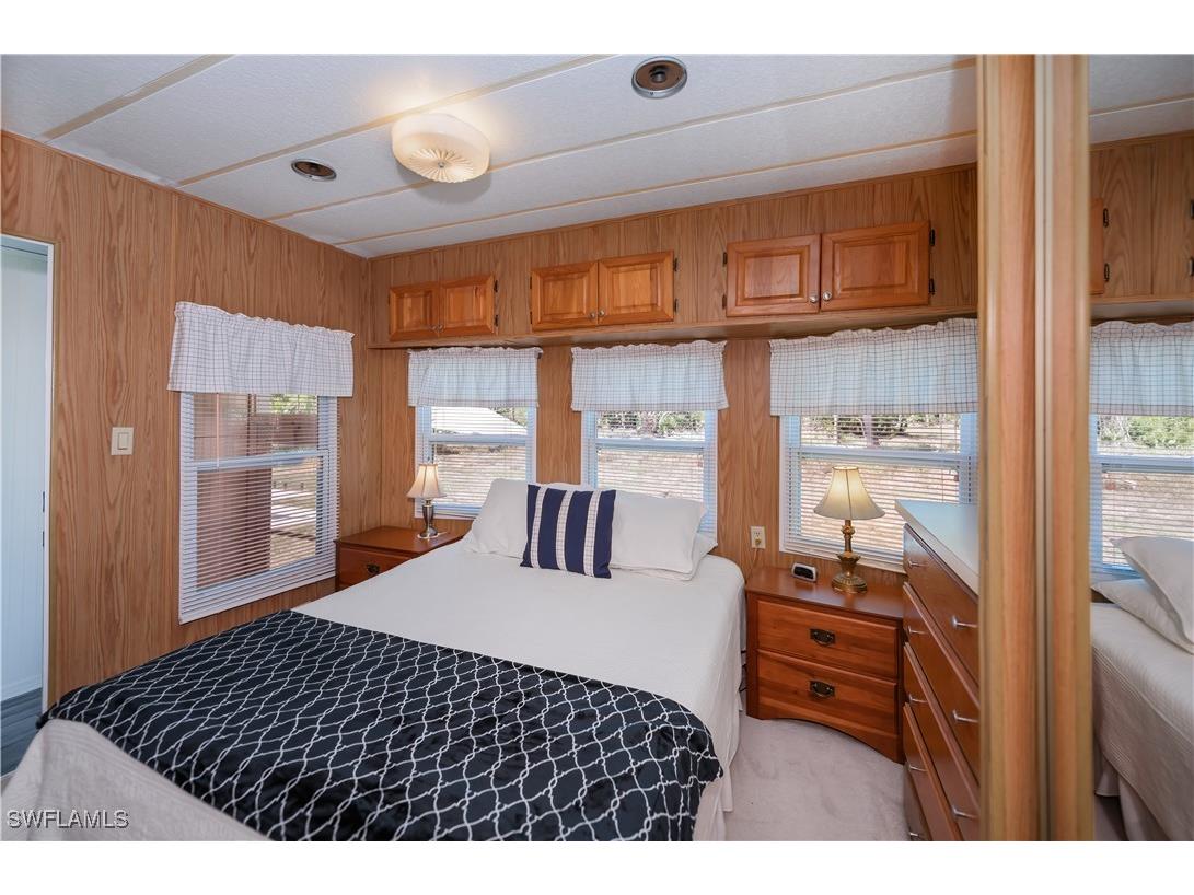 233 Caravan Circle North Fort Myers FL 33903 225035967 image10
