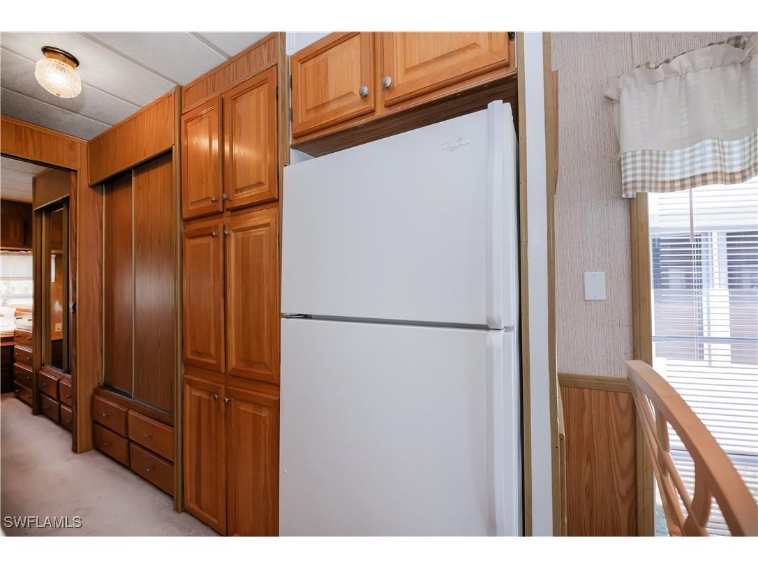 233 Caravan Circle North Fort Myers FL 33903 225035967 image9