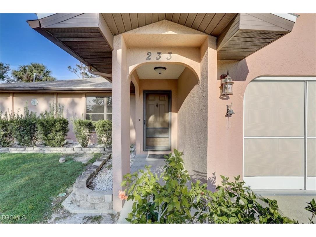 233 Chamber Street NW Port Charlotte FL 33948 2025015109 image2