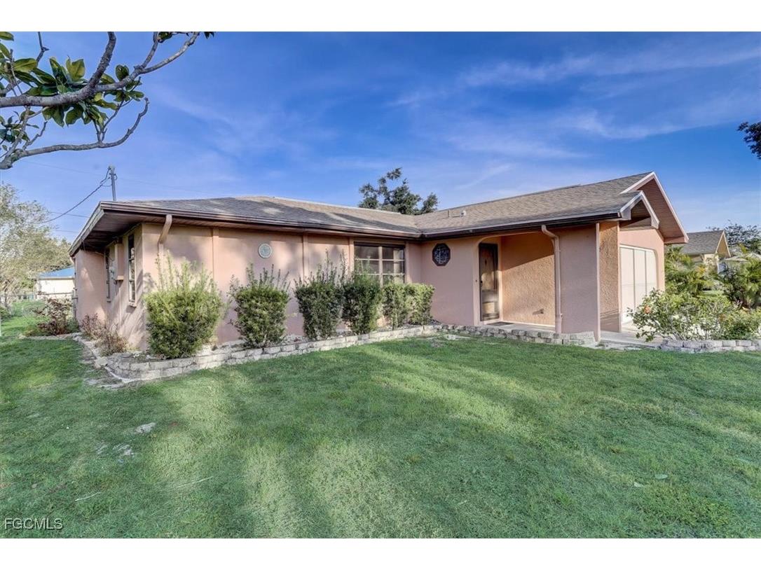 233 Chamber Street NW Port Charlotte FL 33948 2025015109 image3