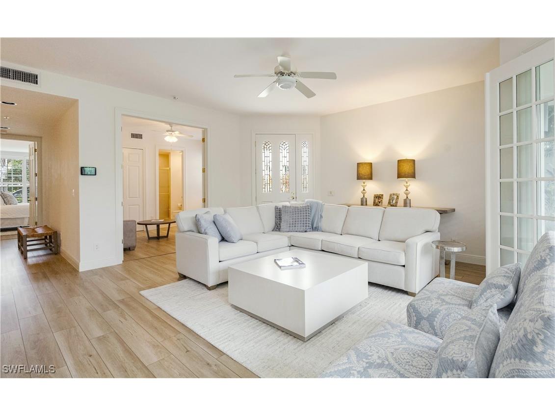 233 Colonade Circle #2205 Naples FL 34103 225033794 image3