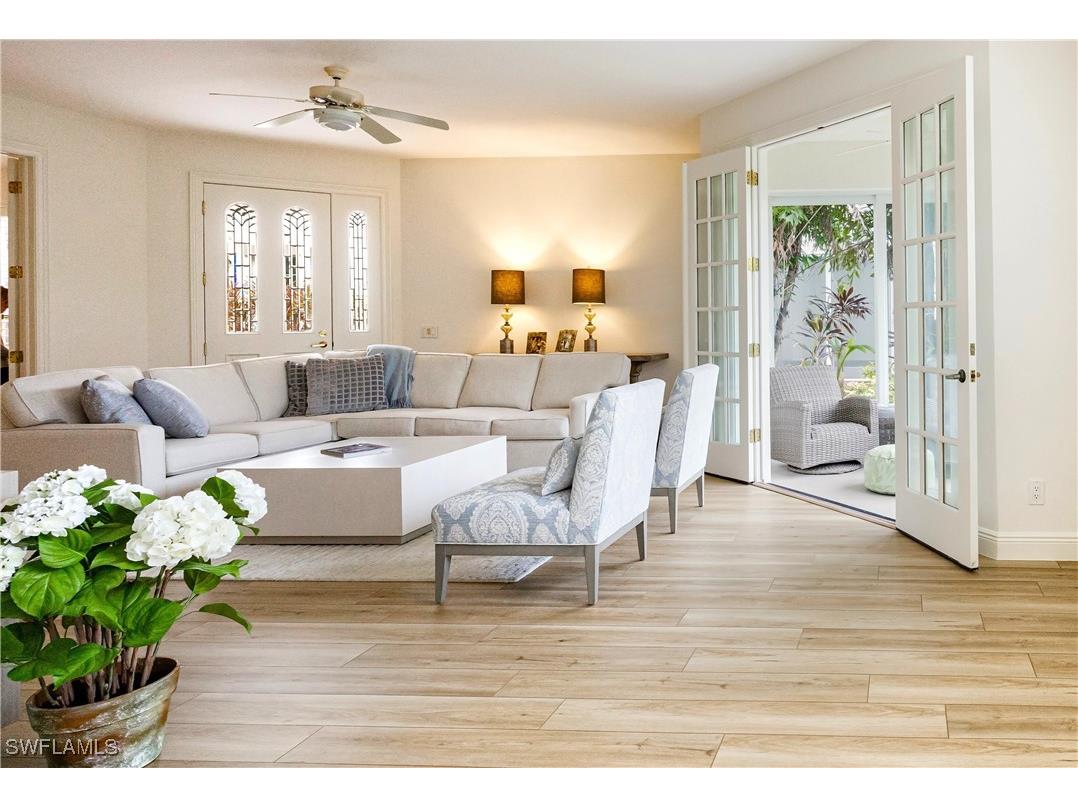 233 Colonade Circle #2205 Naples FL 34103 225033794 image4