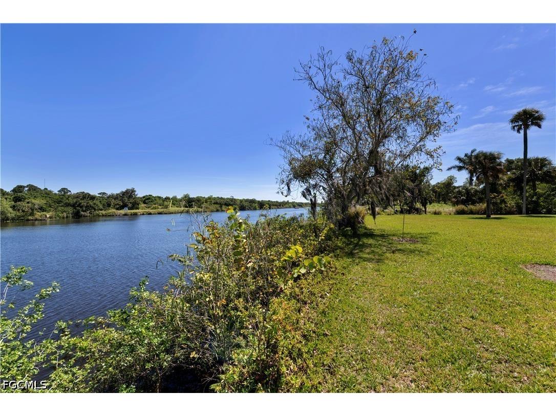 233 De Soto Avenue Labelle FL 33935 2026028994 image16