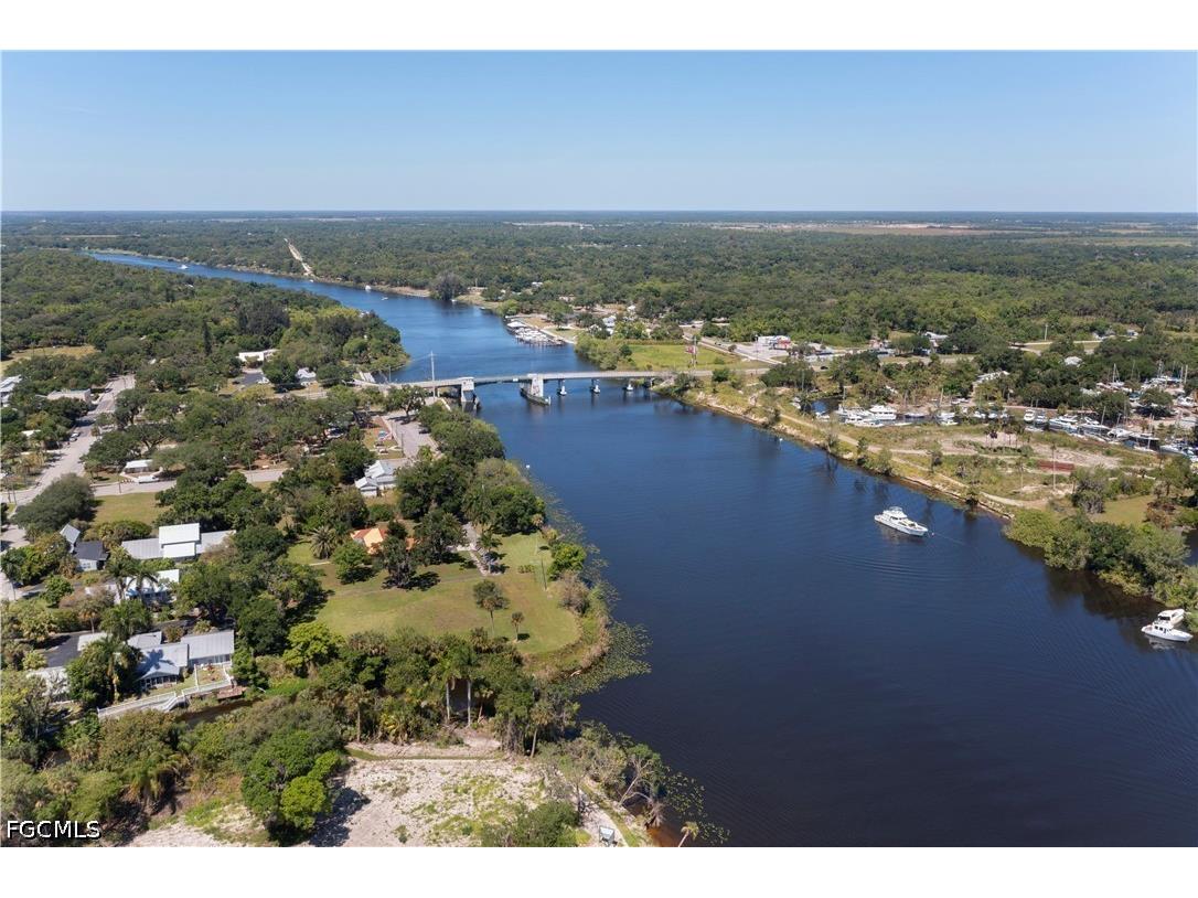233 De Soto Avenue Labelle FL 33935 2026028994 image17