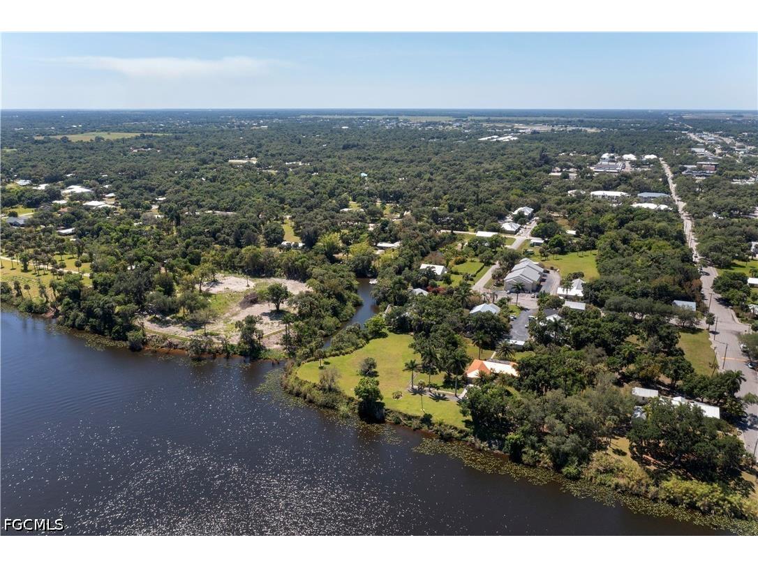 233 De Soto Avenue Labelle FL 33935 2026028994 image2