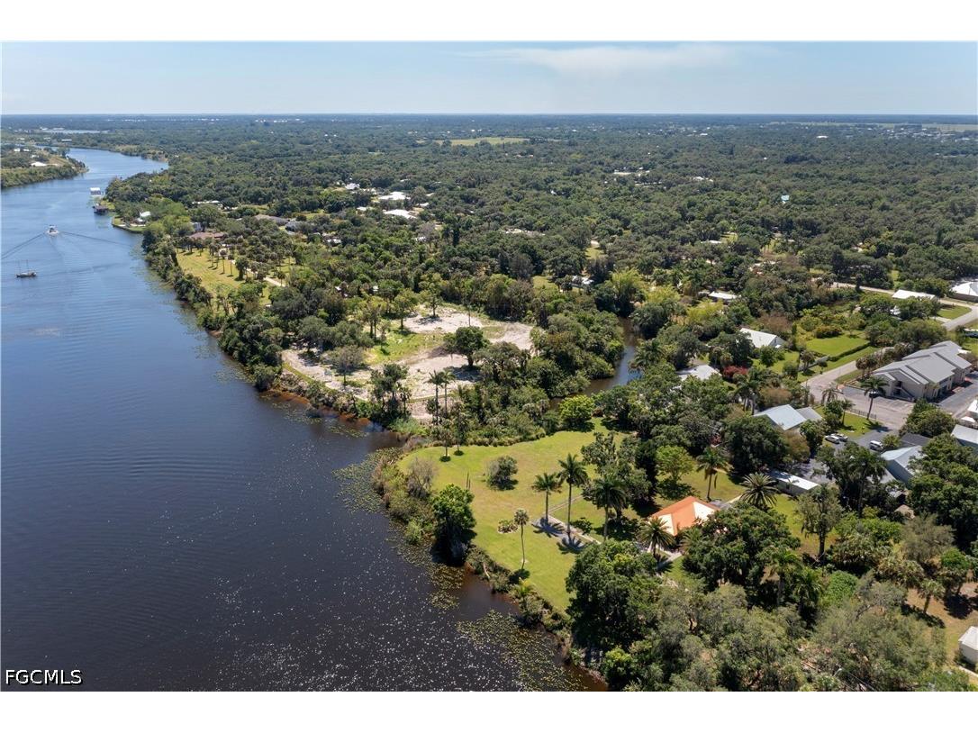 233 De Soto Avenue Labelle FL 33935 2026028994 image21