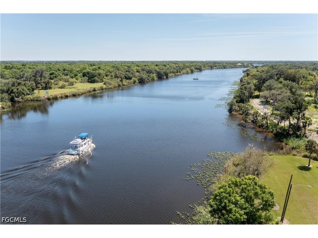 233 De Soto Avenue Labelle FL 33935 2026028994 image22