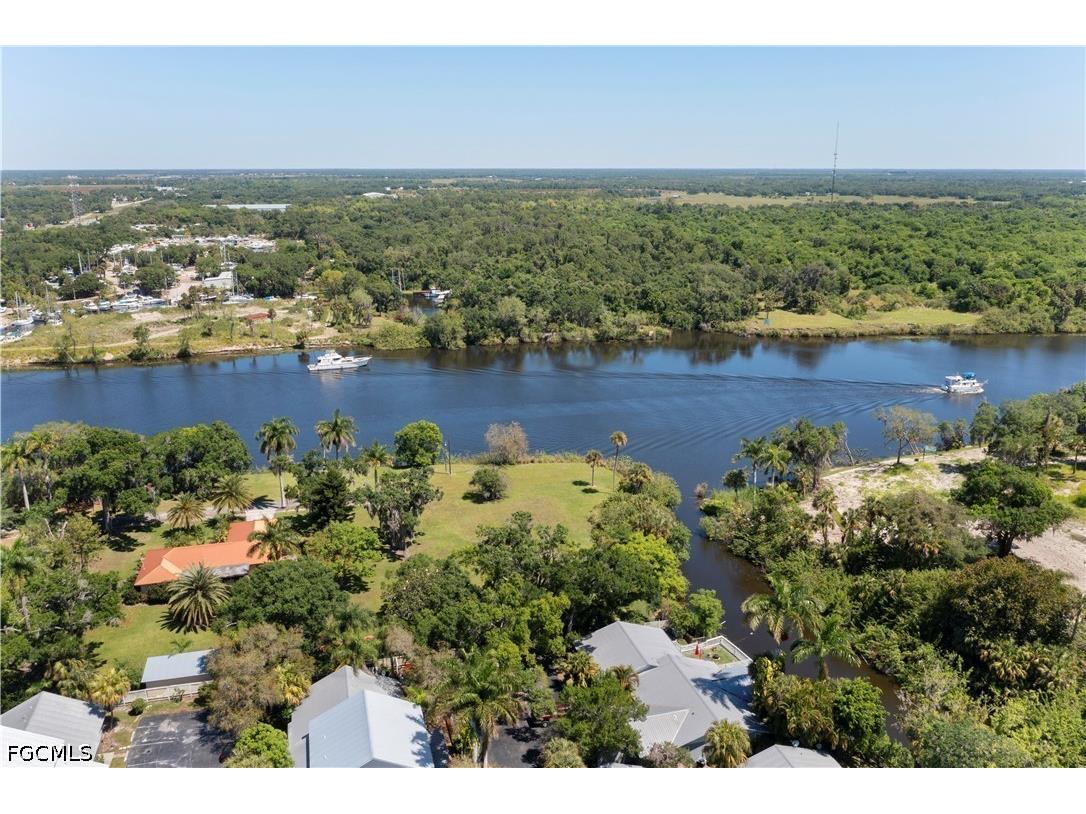 233 De Soto Avenue Labelle FL 33935 2026028994 image25