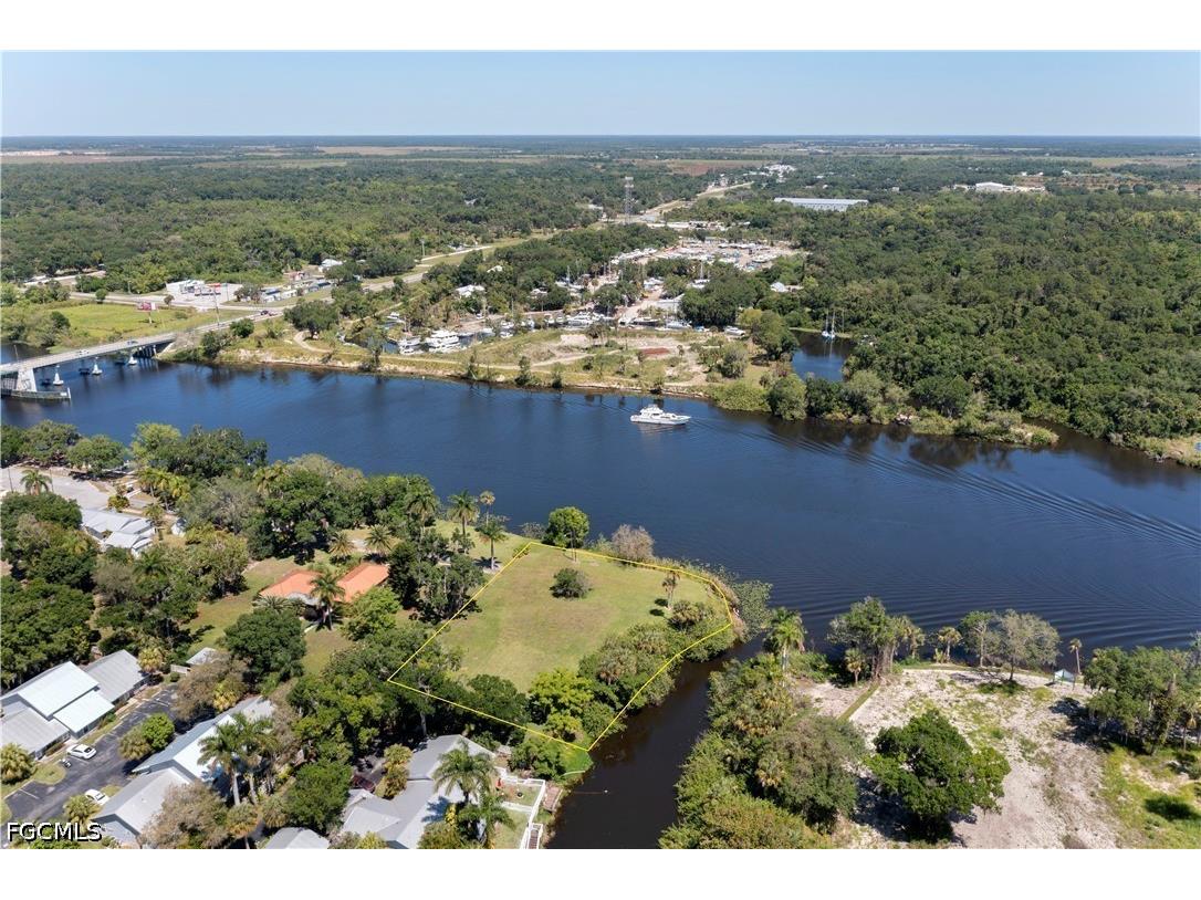 233 De Soto Avenue Labelle FL 33935 2026028994 image26