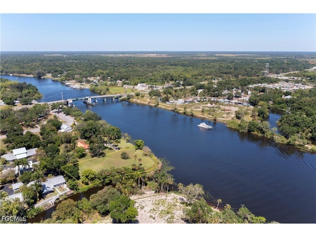 233 De Soto Avenue Labelle FL 33935 2026028994 image27