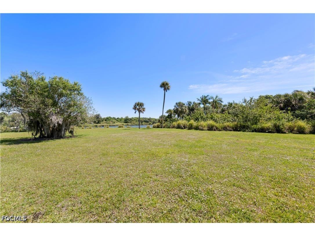 233 De Soto Avenue Labelle FL 33935 2026028994 image5