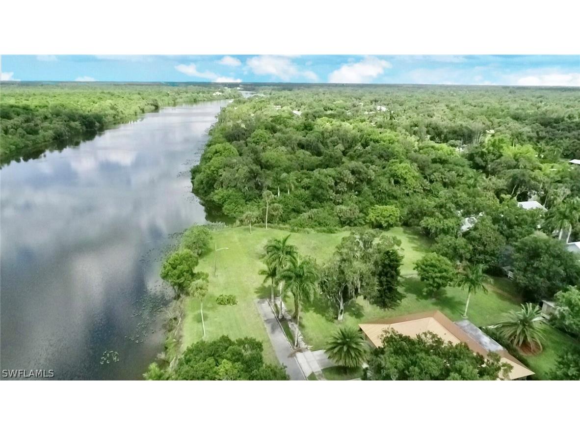 233 Desoto Avenue Labelle FL 33935 222050464 image1