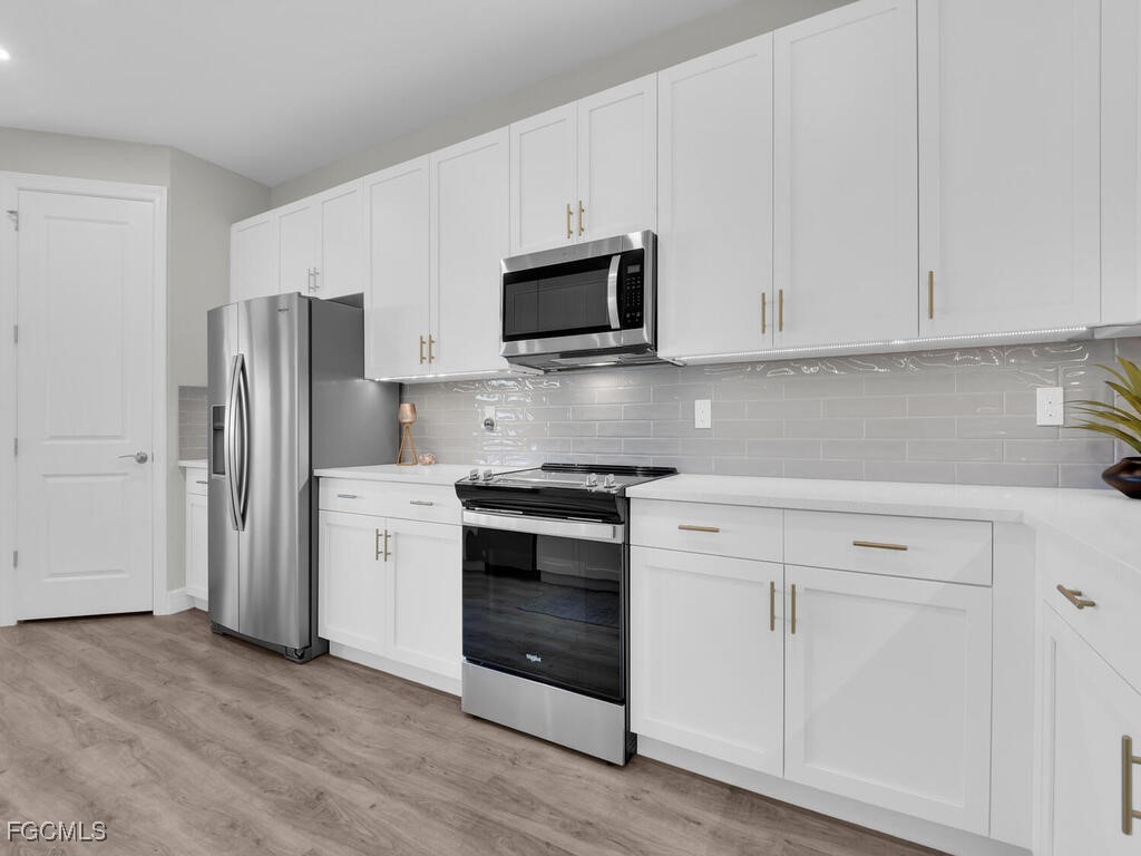 233 Indies Drive E #201 Naples FL 34114 2026001198 image17