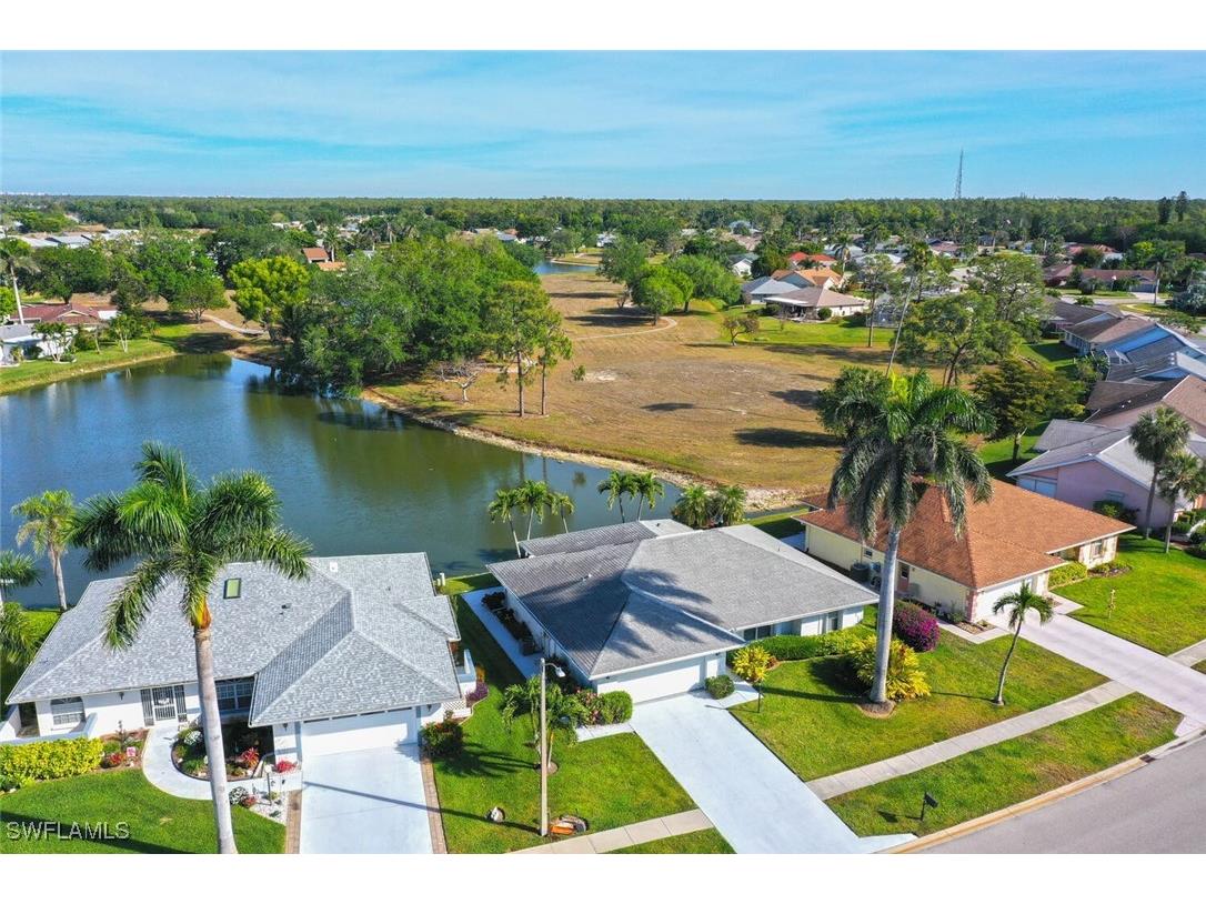 233 Marseille Drive Naples FL 34112 225030197 image1