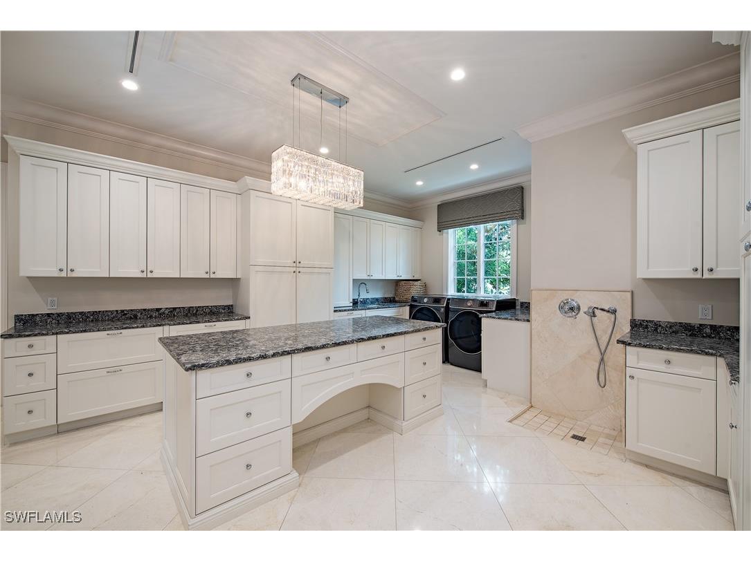 233 Mermaids Bight Naples FL 34103 225018455 image22