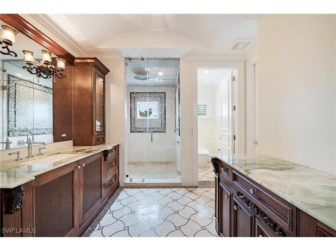 233 Mermaids Bight Naples FL 34103 225018455 image27