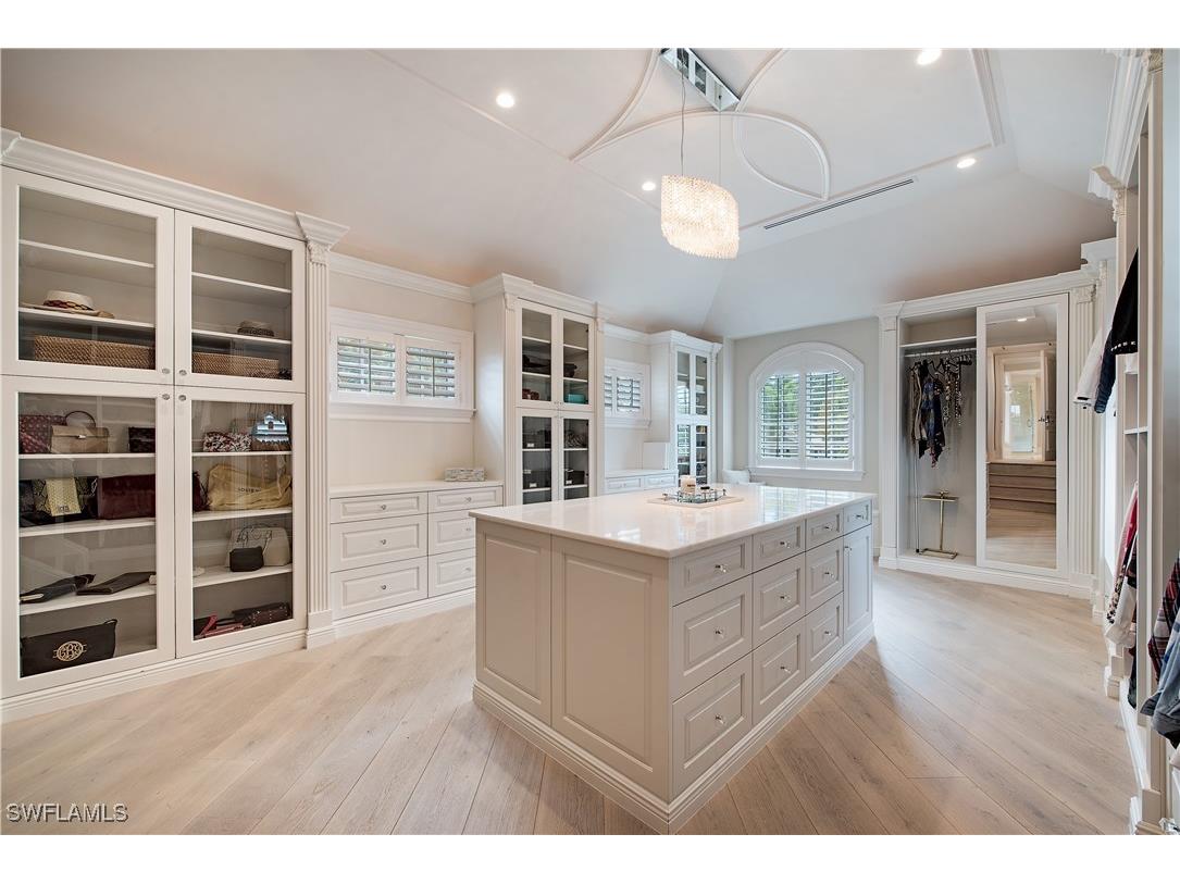 233 Mermaids Bight Naples FL 34103 225018455 image29