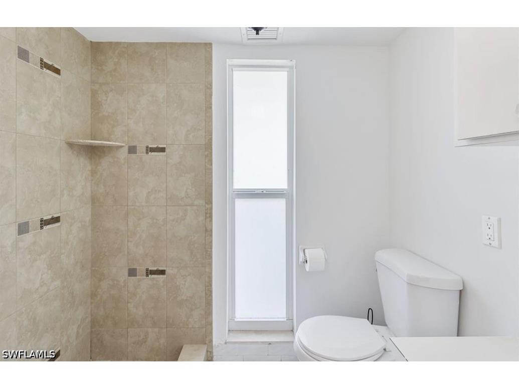 233 Palm Drive #233-1 Naples FL 34112 226012565 image12