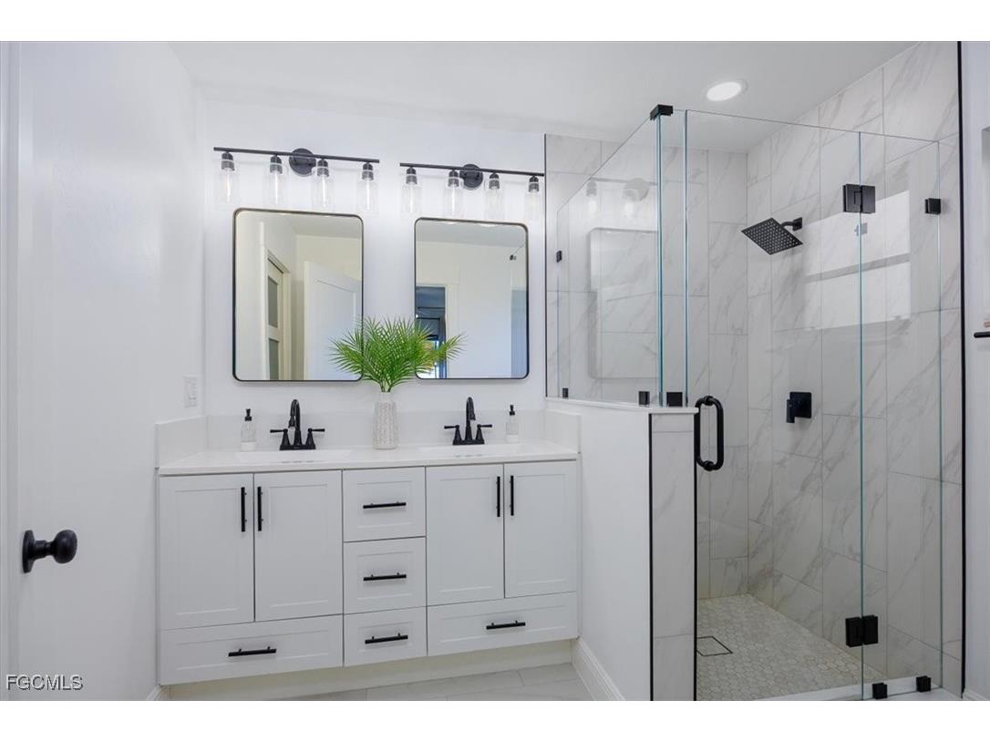 233 SW 19th Terrace Cape Coral FL 33991 2025015955 image22