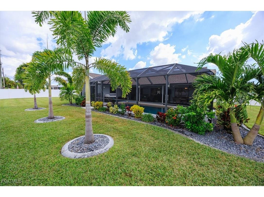 233 SW 19th Terrace Cape Coral FL 33991 2025015955 image27