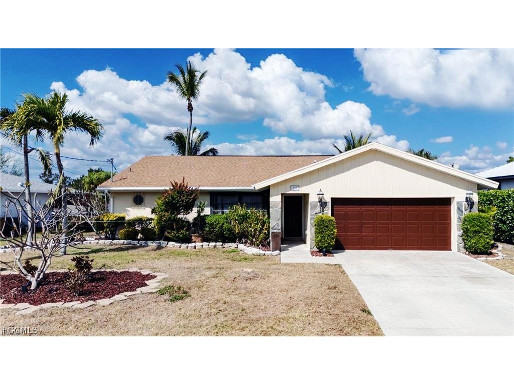 233 SW 42nd Terrace Cape Coral FL 33914 2026008721 image1
