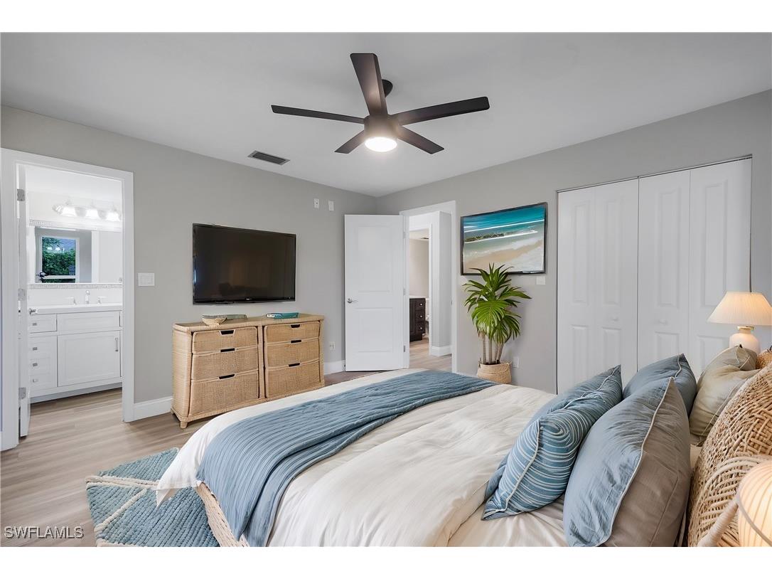 233 Yorkshire Court Naples FL 34112 225061837 image7