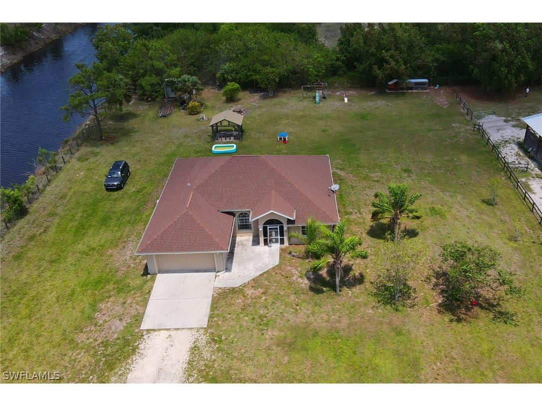 2330 45th Avenue NE Naples FL 34120 226009425 image22