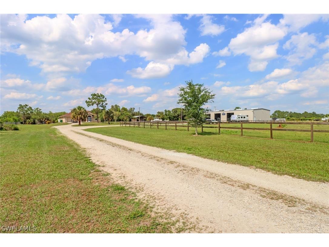 2330 45th Avenue NE Naples FL 34120 226009425 image26