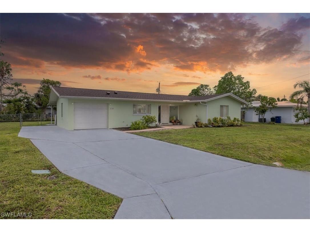 2330 Ephraim Avenue Fort Myers FL 33907 223041822 image1