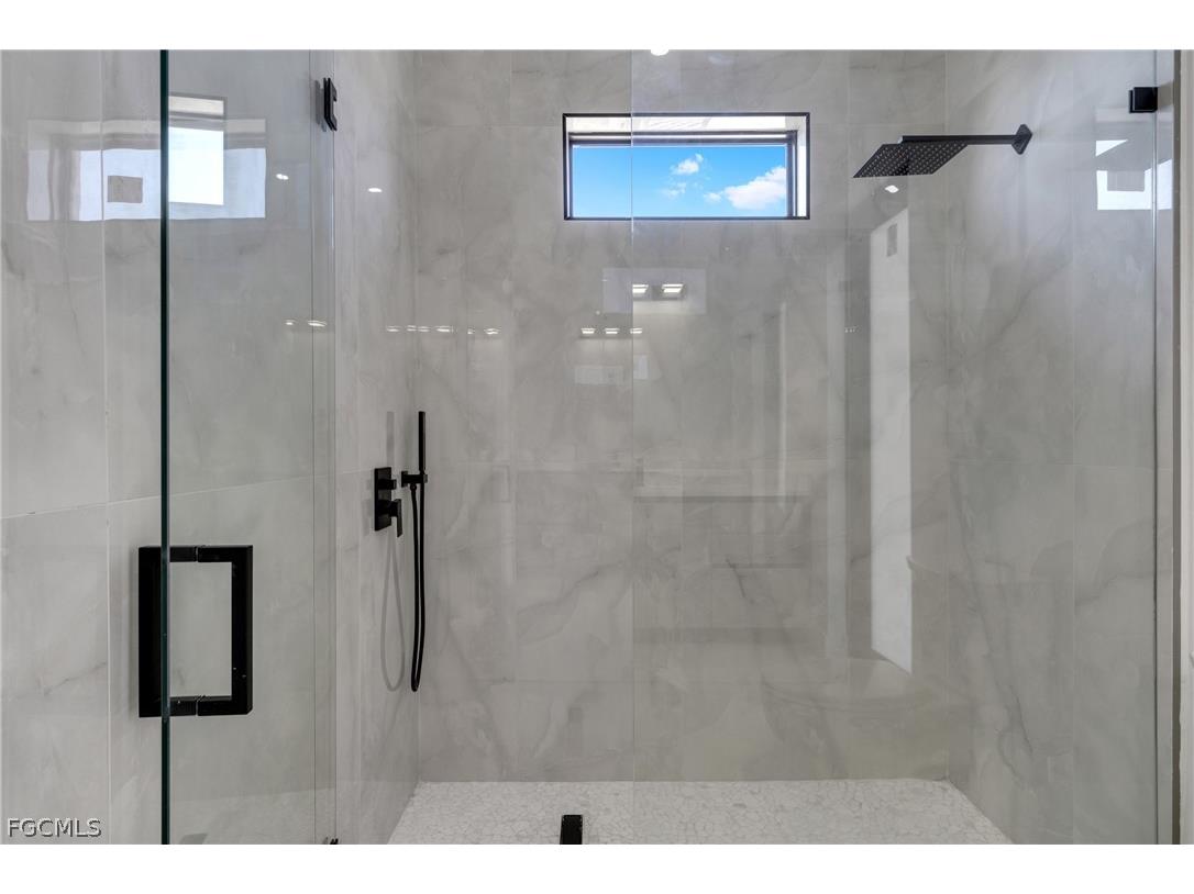 2330 NW 36th Avenue Cape Coral FL 33993 2025006439 image36