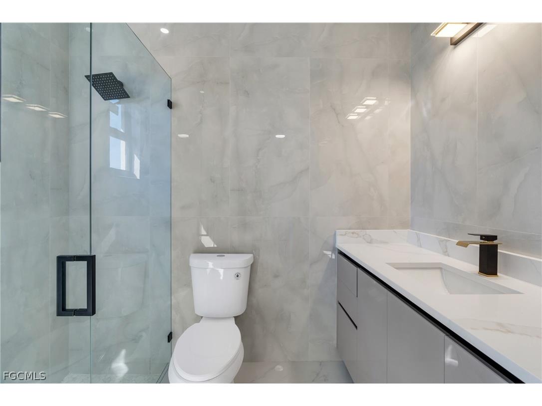 2330 NW 36th Avenue Cape Coral FL 33993 2025006439 image41