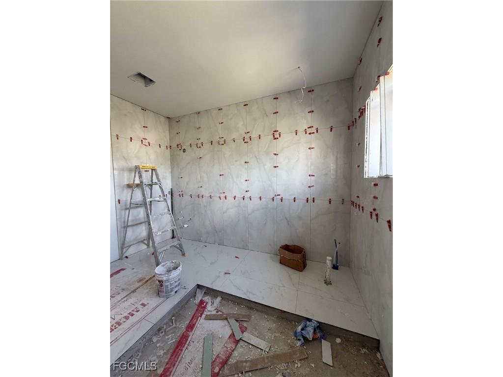 2330 NW 36th Avenue Cape Coral FL 33993 2025006439 image8