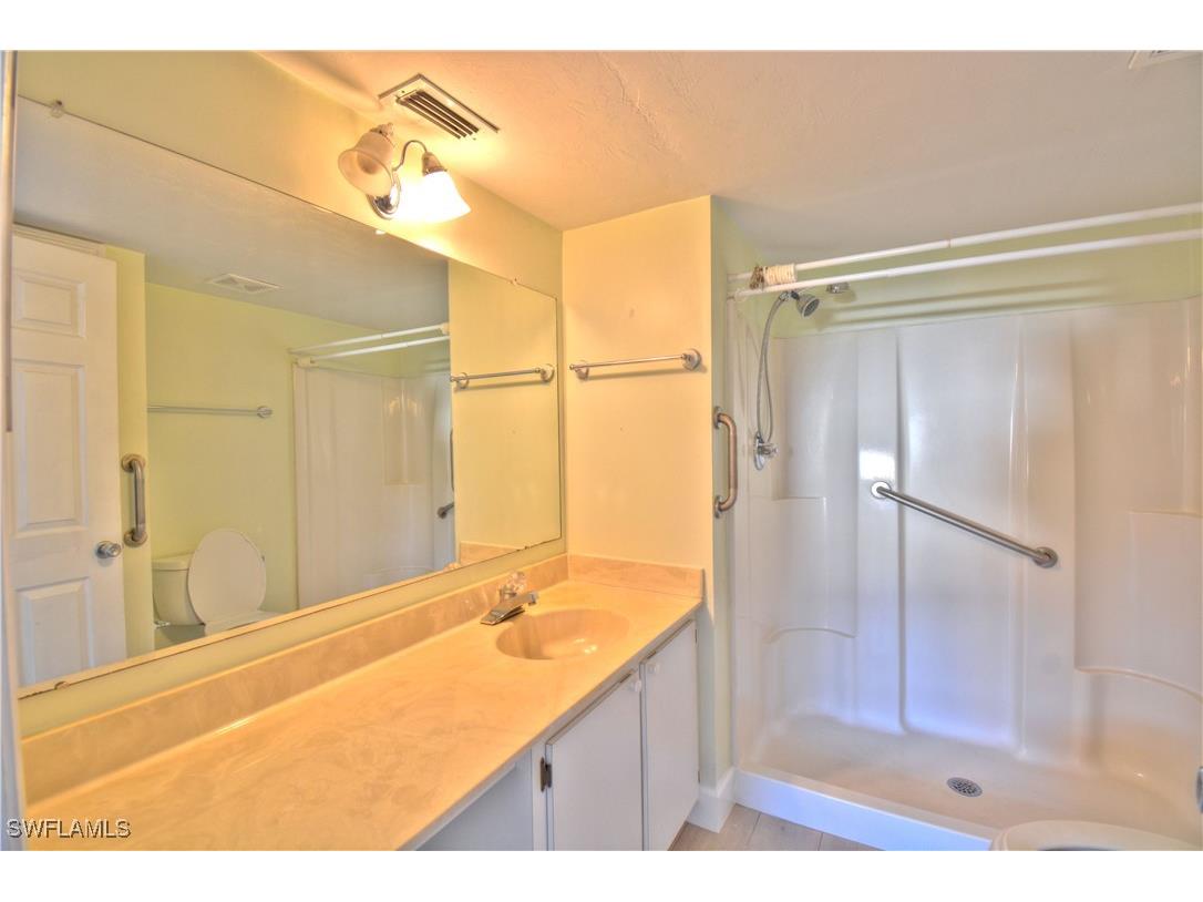 2330 Naples Trace Circle #9-903 Naples FL 34109 226005628 image11