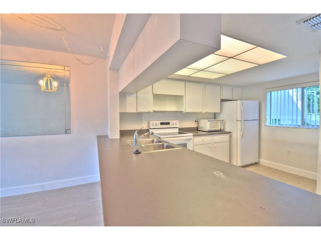 2330 Naples Trace Circle #9-903 Naples FL 34109 226005628 image5